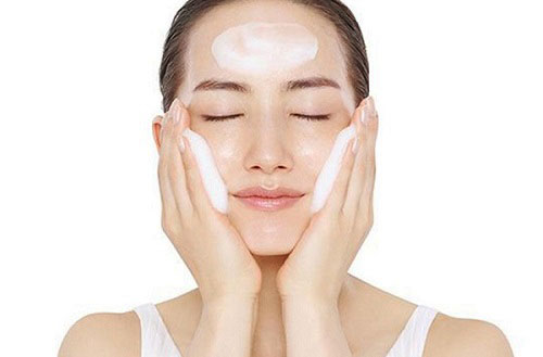 محصولات مراقبت از پوست حساس